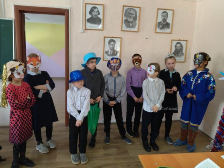 "Коляда к вам пришла, счастье в дом принесла".